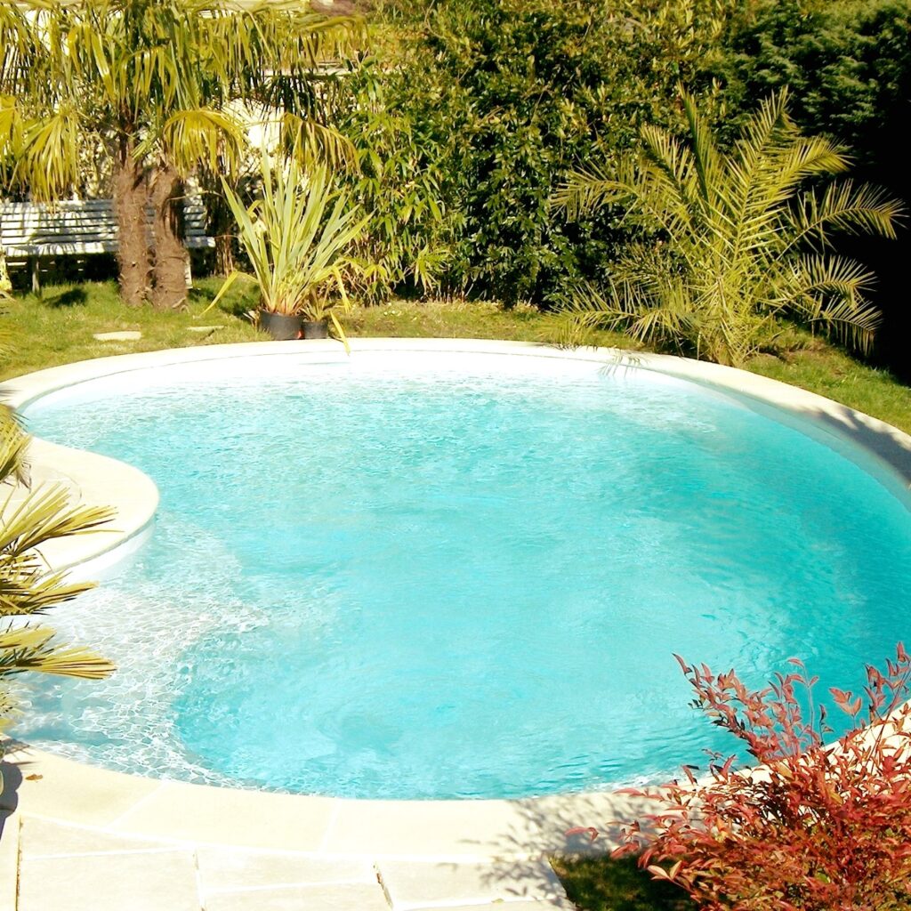 installation moyenne piscine coque 66 perpignan modele caraibes z spa piscine pyrenees orientales